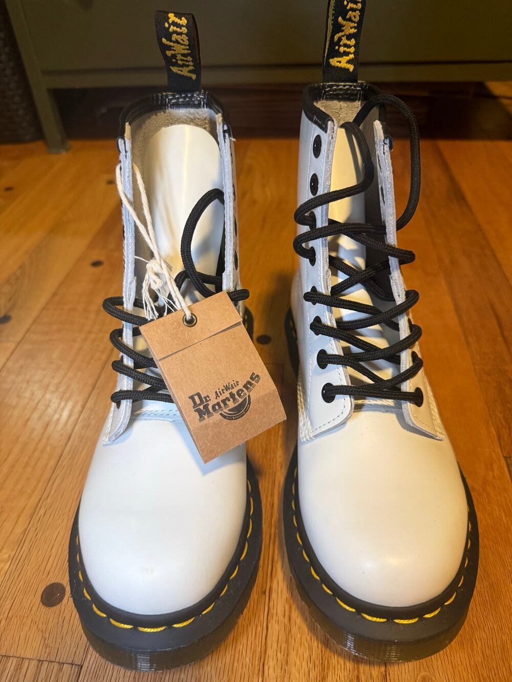 NEW Dr Martens 1460 Boots Women 6 White Leather 8 Eye Combat 11821